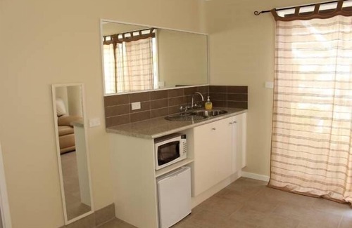 Culburra Beach House | Spacious Pet Friendly Home Seconds from the Beach