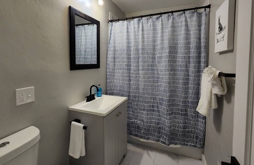 Appleton Apartment | Spacious Pet-Friendly Apartment - Prime Location with All the Amenities You Need