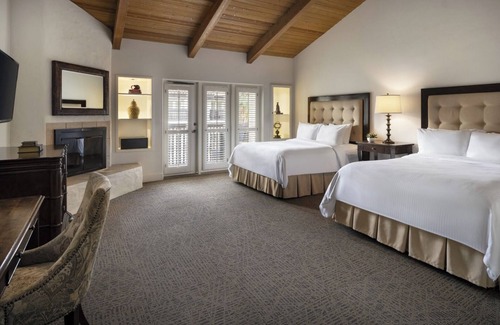 Borrego Springs Hotel | Spacious Poolside Room in Elegant Desert Resort! 5 Pools & Hot Tub Fun
