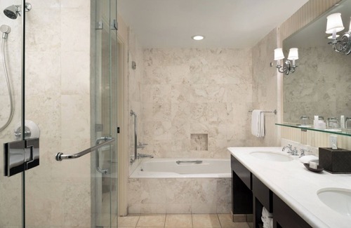 Borrego Springs Hotel | Spacious Poolside Room in Elegant Desert Resort! 5 Pools & Hot Tub Fun