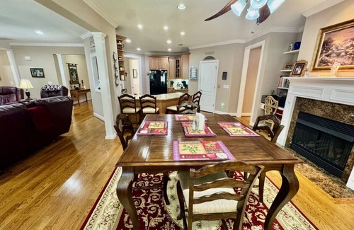 Trinity House | Spacious & Pristine 5 Bedroom 4 Bath Home on 5 Acres