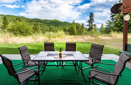 Leavenworth Cabin | Spacious Private Lodge with Mountain Views