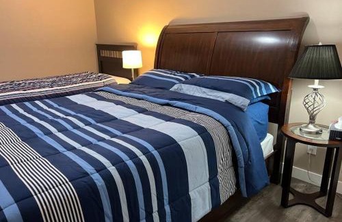 Panorama Hills Apartment | Spacious Private Walkout Entire Suite Close to YYC, DT, Shops, Stampede & Mountains with many Amenities in Panorama Hills NW - 4 Can Sleep