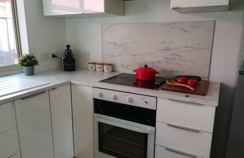 Dunsborough House | Spacious & quiet home with extended Golf views, close beach & CBD, WiFi