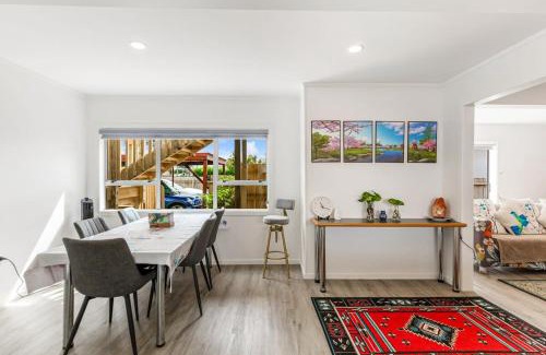 Greenlane - Ellerslie House | Spacious Renovated 3BR in Ellerslie I Zodiak Stays