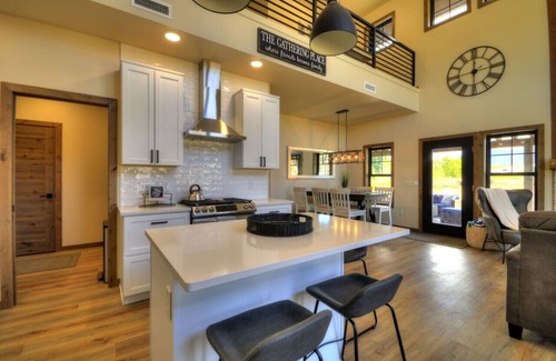 Red Lodge House | Spacious Retreat w/Rooftop Patio