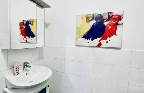 Thurygrund Apartment | Spacious Room for Up to 5 Guests, Währinger Park