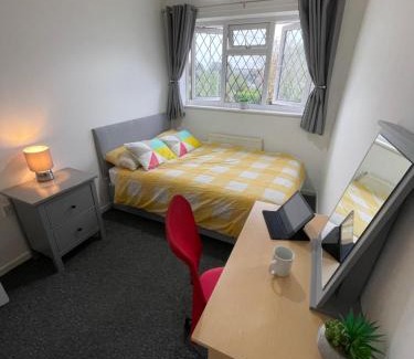 Norwich House | Spacious rooms close the hospital, UEA and the city centre