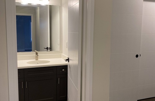 Kitchener House | Spacious rooms near conestoga college