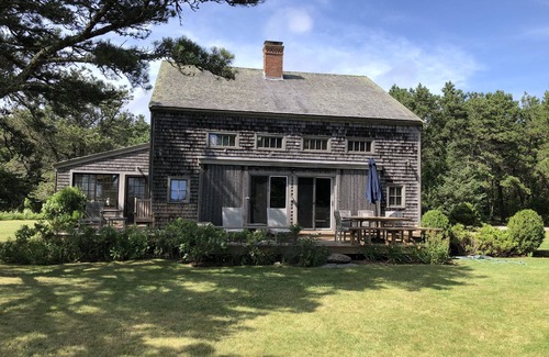 West Tisbury House | Spacious, Serene 3-BR, Chef's Kitchen, Meadow Views, Central Location