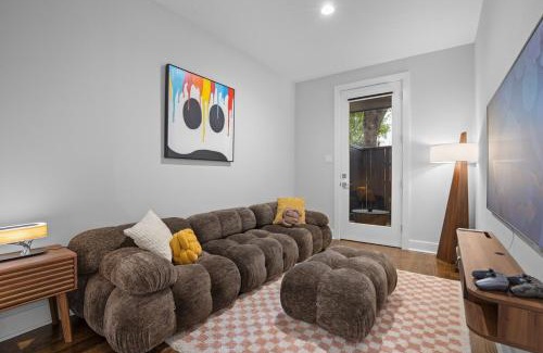 Washington Ave./ Memorial Park Villa | Spacious Sleek Modern Art Deco Gem in Downtown HTX