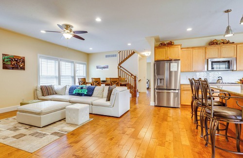 Northeast South Bend House | Spacious South Bend Home - Walk to Notre Dame!