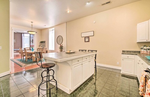 Springfield Apartment | Spacious Springfield Apt < 4 Mi to Downtown!