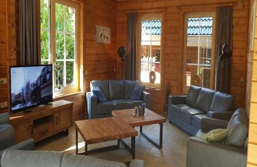 Bosgebied Hoenderloo House | Spacious Stay Near Veluwe