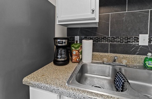 Winston - Salem Apartment | Spacious Studio with High Speed Internet Unit 3