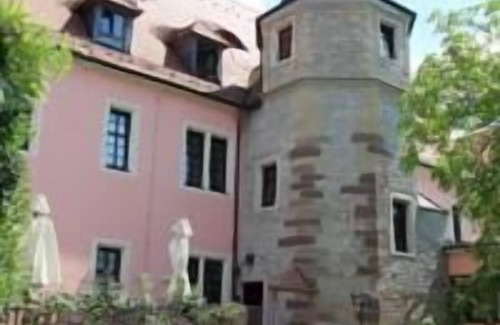 Volkach Apartment | Spacious suite (50 sqm) for up to three people with free WiFi