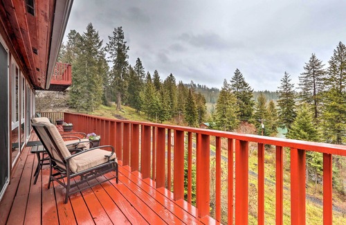 Worley Cabin | Spacious Sun-Up Bay Cabin, 20 Min to Downtown CDA!