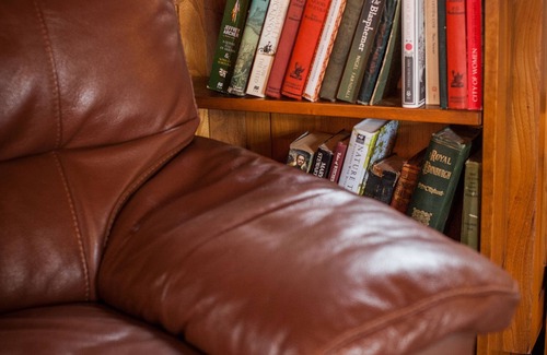 Hereford Cottage | Spacious two bed cottage comfortably sleeps four people.