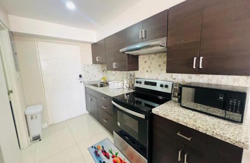 Portmore Apartment | Spacious two bedrooms with sea and city view
