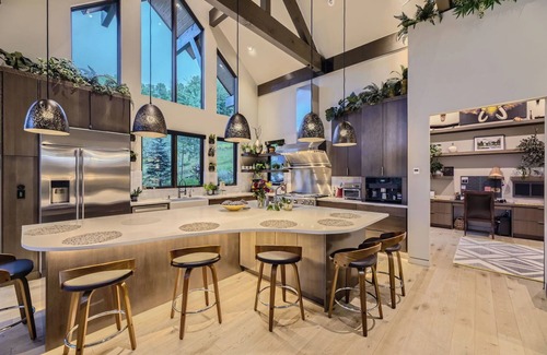 Three Peaks House | Spacious Upscale home with gourmet entertainers' kitchen in Summit County, CO