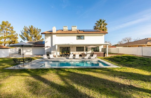 Paradise House | Spacious Vegas Retreat with Pool & Hot Tub, Near Strip & Stadiums!