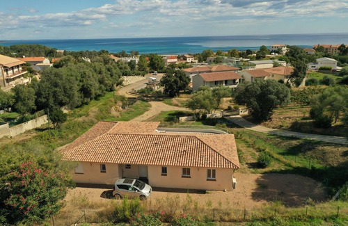 Sari-Solenzara Villa | Spacious villa with private heated pool