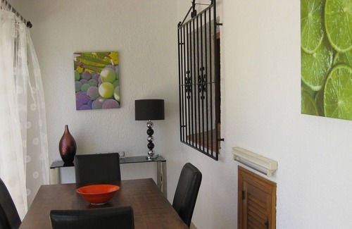 Paichi Villa | Spacious villa with sea and mountain views