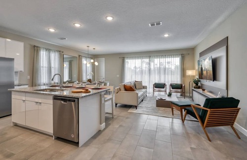 West Kissimmee Villa | Spacious Villa With Themed Bedrooms and Private Pool