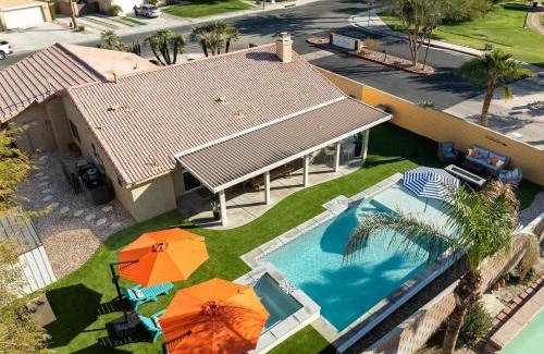 Las Brisas North House | Spacious Yard, Sparkling Pool & Spa, Firepit, 9beds!