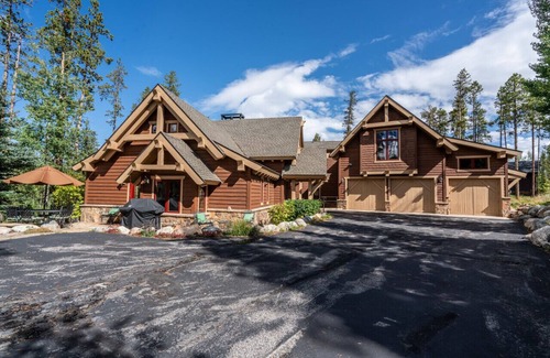 The Highlands House | Spalding's Lodge - Quite Breckenridge Neighborhood