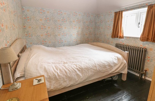 Diss Cottage | SPARROW COTTAGE, family friendly, country holiday cottage in Hoxne