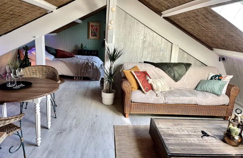 Jouarre House | Special Couple Studio "la Paillote" SPA