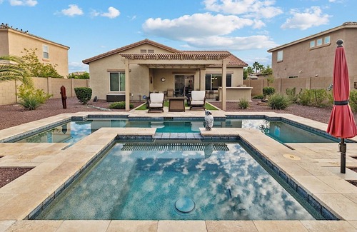 Surprise Farms House | SPECIAL OFFER! Enchanted Luxury 3 BR FAMILY PARADISE PVT Pool/ Spa/ Entertainers Dream/ Surprise
