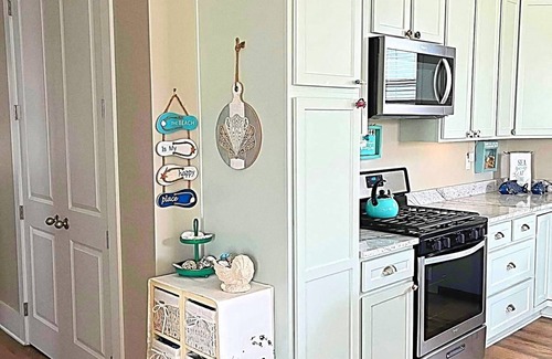 Gulfport Cottage | Special Snowbird rates! Beach View,Fenced in yard,3 BR & 2 baths.