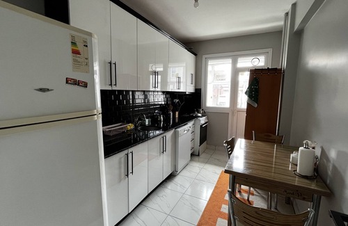 Maltepe Apartment | Specious 3+1 near the seaside in safest area