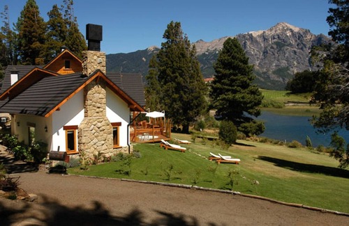 Playa Bonita Ski Chalet | Spectacular house by the Nahuel Huapi lake