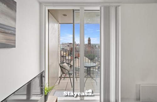 Manchester City Centre Apartment | Spectacular Apartment Balcony View In City Centre