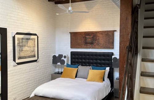 Christie Pits Apartment | Spectacular Authentic Loft.