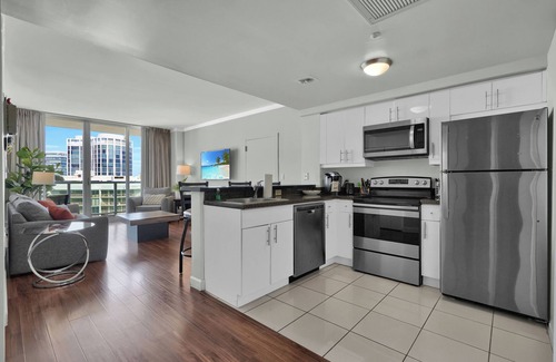 Coconut Grove Apartment | Spectacular Bay View 1bd 2baths in Grove
