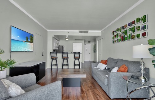 Coconut Grove Apartment | Spectacular Bay View 1bd 2baths in Grove