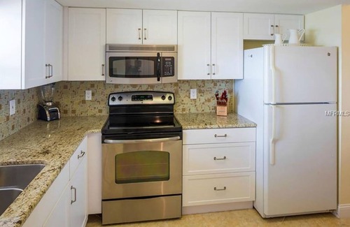 Sand Key Condo | Spectacular Gulf-Front Fully Renovated 2B/2B In Sand Key,Clearwater Beach,FL