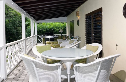 Rendezvous & Ditleff Villa | Spectacular Luxury Beach Villa on Klein Bay. Just steps to the Beach!