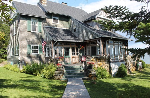 Orrs Island House | Spectacular Oceanfront House on Maine Coast