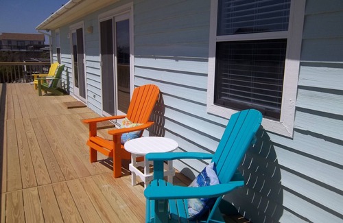 South Nags Head Cottage | Spectacular Oceanfront View!, W/Semi-Private Beach Access