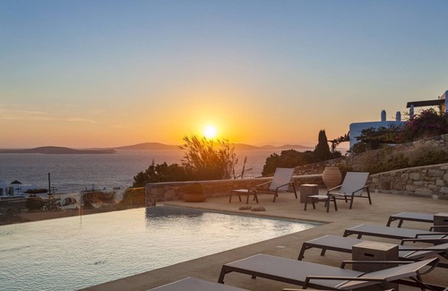 Ornos Villa | Spectacular Seaside Villa, St. John beach, Private Pool, Sunset View Over Delos