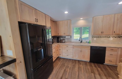 Lochmere House | Spectacular Sunsets on Silver Lake