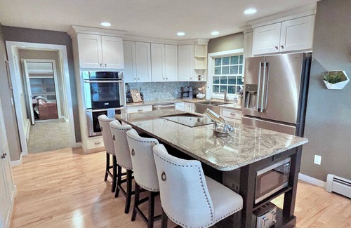 Suttons Bay House | Spectacular Suttons Bay Stay - Game Room, Kayaks, Pizza Oven & More!