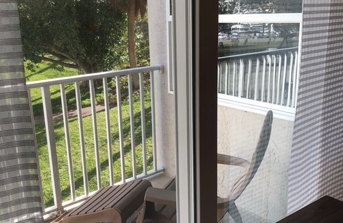 Melbourne Condo | Spectacular Views of Melbourne Harbor, Enjoy Boating Activity from your Balcony!