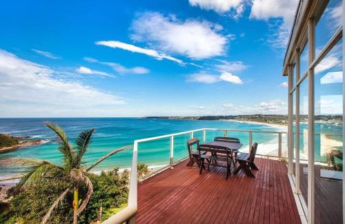 Mollymook Beach House | Spectacular Views - steps from Mollymook Beach