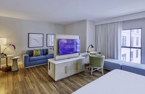 Baytowne Wharf Apartment | Spectacular Views In Sight! Enjoy Pool at the Rooftop, Close to Miramar Beach!